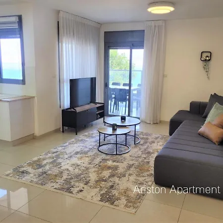 Yalarent Ariston Apartment & Penthouse Tibériade Extérieur photo