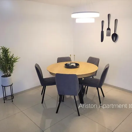 Yalarent Ariston Apartment & Penthouse Tibériade Extérieur photo
