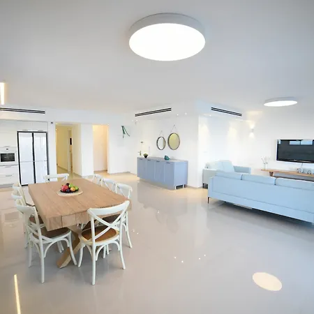Yalarent Ariston Apartment & Penthouse Tibériade Extérieur photo