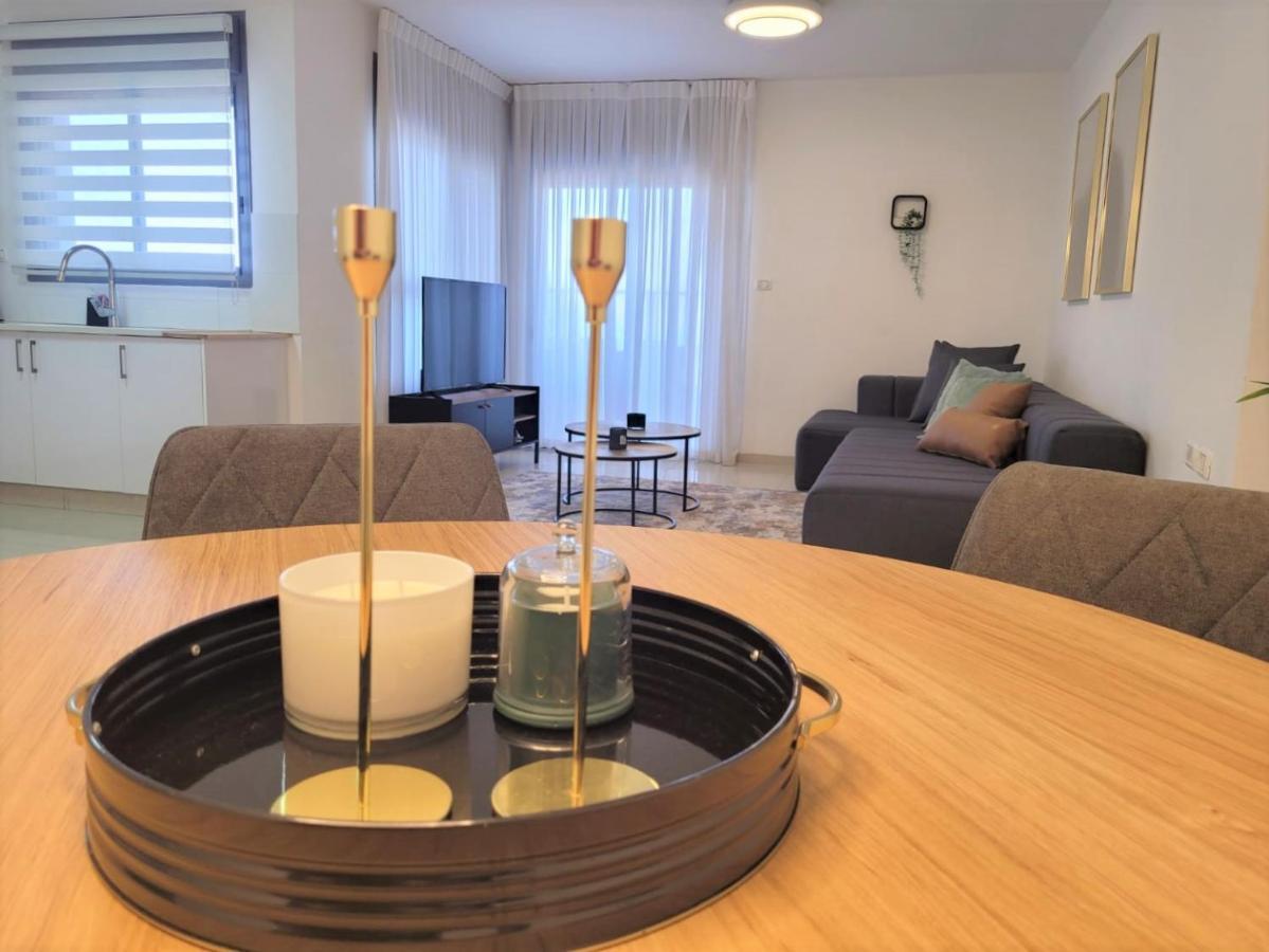 Yalarent Ariston & Penthouse Apartment *