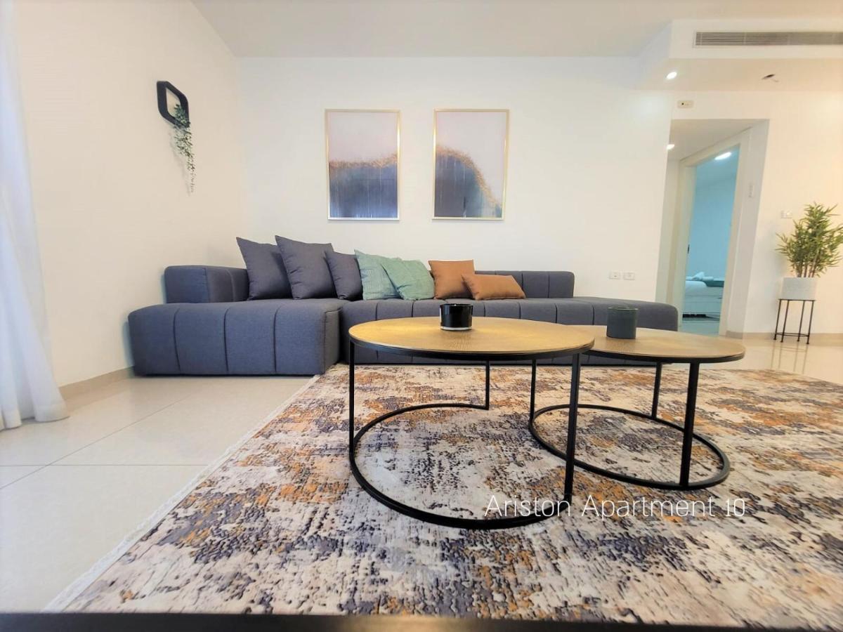 Apartment Yalarent Ariston & Penthouse