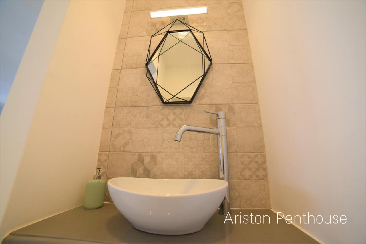 Yalarent Ariston & Penthouse Apartment *